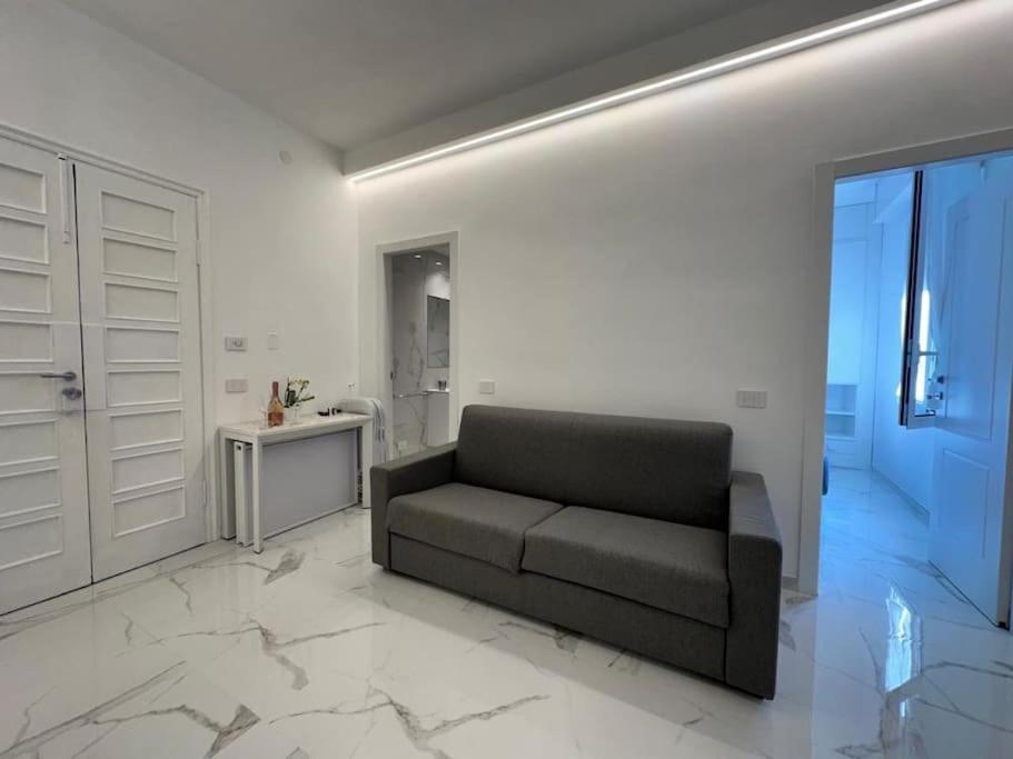 Suite Aurora Luxury In The Center Of 圣雷默 外观 照片