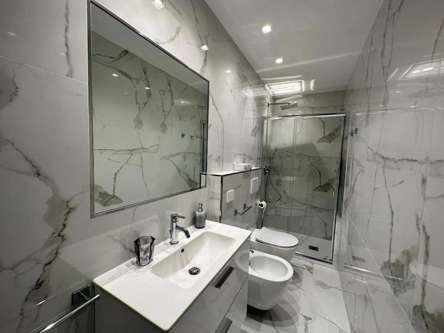 Suite Aurora Luxury In The Center Of 圣雷默 外观 照片
